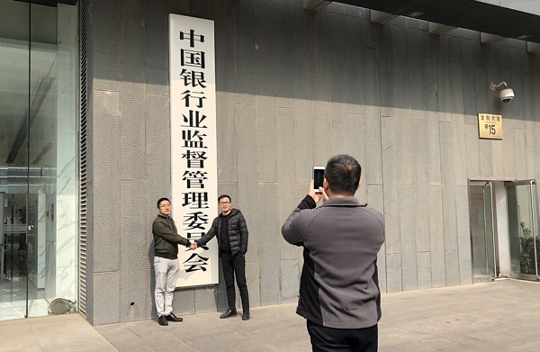 [流言板]德天空：英超多家豪門(mén)關(guān)注多特蒙德的英格蘭邊鋒吉滕斯